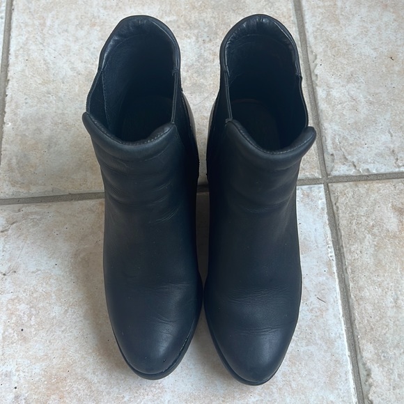 Sorel afterhours Chelsea wedge boot 8.5 - Picture 4 of 10